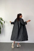 Butik Gardrop Kadın Siyah Çıt Çıt Detay Şeffaf Yağmurluk - 3
