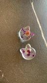 Şeffaf Renkli Kedi Köpek Yüzü Mor Glitterli Gold Aksesuarlı Küçük Epoksi Küpe El Yapımı Hediyelik thumbnail 8