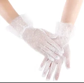 Kısa Boy Güpürlü Beyaz Puantiyeli Tül Eldiven thumbnail 3