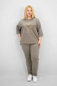 Kadın Büyük Beden Kısa Kollu Çiçek İşlemeli Eşofman Takımı 8199-25 - 2
