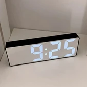 Dijital Sese Duyarlı Alarmlı Masa Saati thumbnail 5