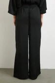 Dökümlü Romantik Pantolon Siyah thumbnail 6