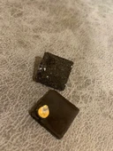 Tırtıklı Siyah Renkli Mega Boy Kare Şekil Gold Aksesuarlı Epoksi Küpe El Yapımı Hediyelik thumbnail 1