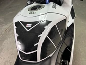 Suzuki Hayabusa 2024 ile Uyumlu Kaydırmaz 6D Karbon 25 Parça Tank Pad Seti GC57 - 3