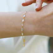 Kristal Sıra Taşlı Gümüş Bileklik thumbnail 2