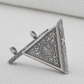 Osmanlı Tuğralı 925 Ayar Gümüş Üçgen Muska Kabı thumbnail 1