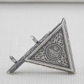 Osmanlı Tuğralı 925 Ayar Gümüş Üçgen Muska Kabı thumbnail 2