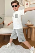 Erkek Çocuk Kapak Cepli Düğme Detaylı Beyaz T-Shirt Çizgili İp Detaylı Şortlu Takım thumbnail 9