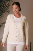 UZUN KOLLU DÜĞMELİ KREM KADIN HIRKA 190084-2K4 thumbnail 4