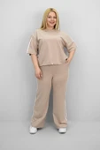 Kadın Büyük Beden Şerit ve Bel Büzgü Detaylı Kısa Kollu Eşofman Takımı 8197-25 - 9