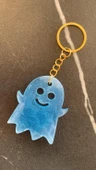 Turkuaz Mavi Renkli Gold Aksesuarlı Hayalet Şekil Anahtarlık El Yapımı Epoksi Hediyelik thumbnail 6