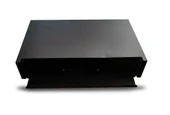 Beek 2U 19” Fiber Patch Panel Kutusu (ön panel, coupler, kaset ve pigtail hariç)<br>
Beek 2U Splice Box without front plates. Unloaded without couplers, cassettes and pigtails - 1