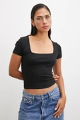 Kare Yaka T-shirt Siyah - 1