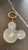 Şeffaf Renk Ve Simli Mickey Mouse Anahtarlık Gold Aksesuarlı El Yapımı Epoksi Hediyelik thumbnail 6