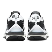 Nike VaporWaffle x Sacai Black White - 4