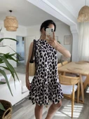 Kadın Kolsuz Sırttan Bağlamalı Fırfırlı Leopar Desenli Süprem Elbise - 1