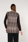 Kadın Kum Şeritli Cepli V Yaka Ekose Triko Anne Yelek thumbnail 4