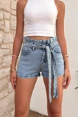 Kadın Likralı Fırfır Detaylı Kemerli Denim Mini Şort - 3