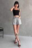 Açık Gri Geniş Kesim Dikişsiz Denim Şort - 2