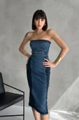 Çift Renkli Kısa Yırtmaçlı Diz Altı Denim Elbise - 1