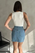 Dikişsiz Cepli Kısa Denim Etek - 4