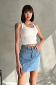 Dikişsiz Cepli Kısa Denim Etek - 2