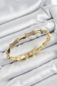 Pirinç Zirkon Taşlı Kemik Model Gold Renk Vip Kadın Bileklik - 6