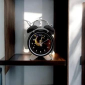 Astronot Tasarımlı Metal Siyah Masa Üstü Alarmlı Çalar Saat - 2