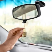 MOUVEMENT Amber Sıcaklığı Oto Kokusu ile Aracınızda Derin ve Lüks Bir Kokusal Deneyim Yaratın thumbnail 2