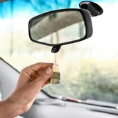 Sandal Ağaçları Oto Kokusu ile Aracınızda Derin, Lüks ve Huzurlu Bir Ortam Oluşturun thumbnail 2