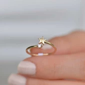 14 Ayar Altın Tektaş Yıldız Figürlü Yüzük thumbnail 2