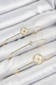 Pirinç Zirkon Taşlı Yonca Model Gold Renk Vip 3'lü Kadın Bileklik - TJ-BB7336 - 2