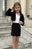 Kız Çocuk Blazer Ceketi ve Etek Ucu Saçaklı Croplu Siyah Etekli Takım thumbnail 3