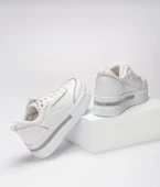 Kadın Spor Ayakkabı Beyaz Renk thumbnail 1