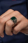 Yeşil Akik Taşlı 925 Gümüş Erkek Yüzük thumbnail 1
