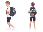 Kaukko Erkek Çocuk 3D Astronot Şekilli Siyah Okul Sırt Çantası ve Isı Yalıtımlı Beslenme Çantası Seti thumbnail 3