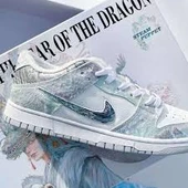 Nike Dunk Low CNY Year of The Dragon thumbnail 4