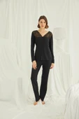 Yakası ve Omzu Dantelli Önü Düğmeli Pijama Takımı - 1