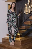 Çiçek ve Yaprak Desenli Düğmeli Gömlek Yakalı Saten Pijama Takımı thumbnail 1