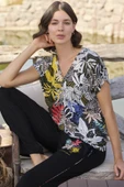 Yaprak Desenli ve Baskılı Önü Düğmeli Pijama Takımı - 6