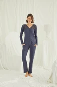 Yakası ve Omzu Dantelli Önü Boydan Düğmeli Pijama Takımı - 1