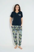 Çiçek ve Yaprak Baskılı "Summer Vocation" Pijama Takımı - 2