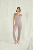 Yakası Kolu ve Omzu Dantelli Önü Düğmeli Pijama Takımı - 5
