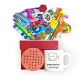 Zamana Direnen Hediyeler! Nostalji Temalı Kırmızı Hediye Kutusu ve Gülümsemeyi Unutma Baskılı Kupa Bardak - 2