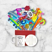 Retro Lezzetler ve Sürprizlerle Dolu Kırmızı Hediye Kutusu ve Düzelcez İnşallah Şu Olaylar Bir Bitsin Yazılı Kupa Bardak - 1