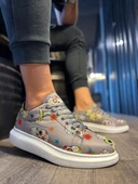 Yüksek Taban Renkli Baskılı Günlük Ayakkabı Gri thumbnail 1