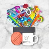 Nostaljik Sürprizlerle Dolu Siyah Hediye Kutusu ve Ben Her Zaman Yanında Olacağım Baskılı Kupa Bardak - 1