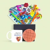 Nostalji Dolu Siyah Hediye Kutusu ve Ben Zaten Kralın Kızıyım Baskılı Kupa Bardak - 1