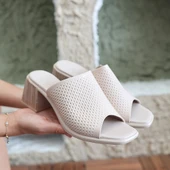 Zanna Bej Cilt Topuklu Terlik thumbnail 4