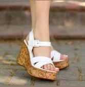 Pabucmarketi Beyaz Kadın Dolgu Topuk Sandalet - 1